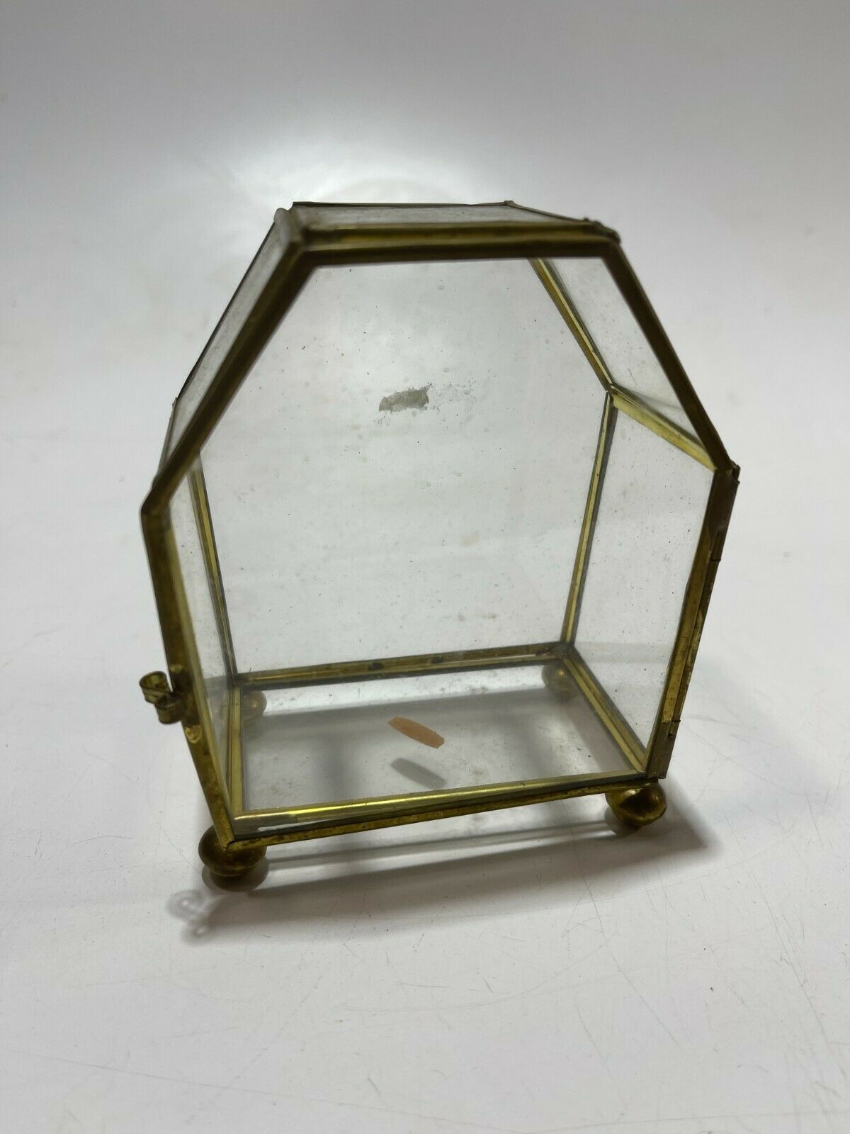 Vtg Brass & Glass Display Curio Vertical Shadow Box - 5" X 4" X 2.25"